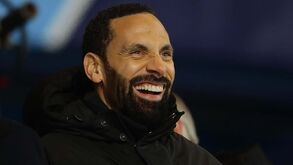 Rio Ferdinand: «Se jogasse agora, com a inflação, valeria uns 198 milhões de euros!»