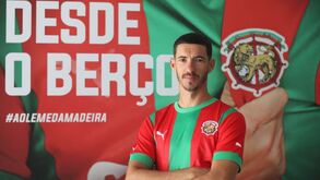Fábio China renova com o Marítimo