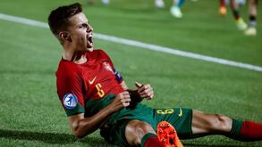 Tiago Dantas ainda pode afirmar-se no Benfica? «Se o treinador fosse Guardiola, De Zerbi ou Luís Castro...»