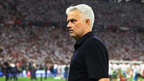 Mourinho rejeita proposta exorbitante para rumar à Arábia Saudita