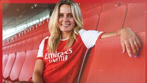 Cloé Lacasse oficializada no Arsenal: «Quero avançar para o próximo nível»
