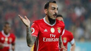 Mitroglou rumo à 6º divisão alemã: Na Grécia não esquecem o que fez no Benfica
