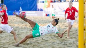 Jogos Europeus: Seleção feminina de futebol de praia ganha e vence o Grupo A