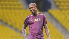Talisca e a transferência falhada para o Man. United: «Jorge Mendes queria mexer no meu salário»