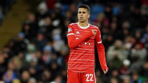 Bayern Munique despede-se de João Cancelo: lateral regressa ao Manchester City