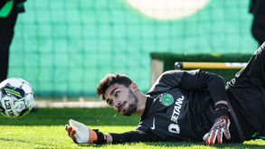 Sporting oficializa a saída de André Paulo