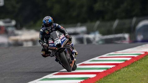 Miguel Oliveira, na segunda linha, com 6º tempo para a corrida de Moto GP  em Assen - AWAY magazine