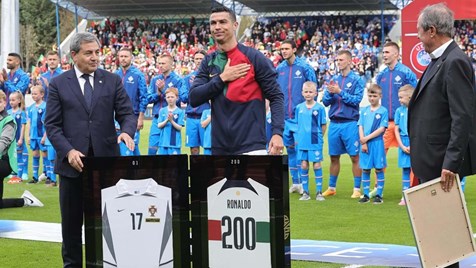 200 jogos, 123 golos, 120 vitórias, 18.º vez a decidir (e muito mais): os  números que colocam Ronaldo no Guinness – Observador