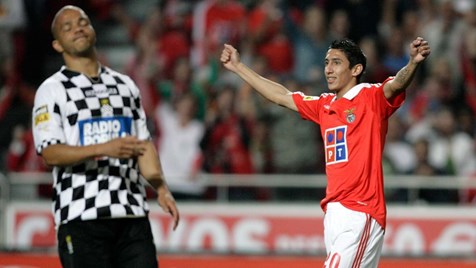 Campeão mundial, Di María volta às suas origens e assina com Benfica