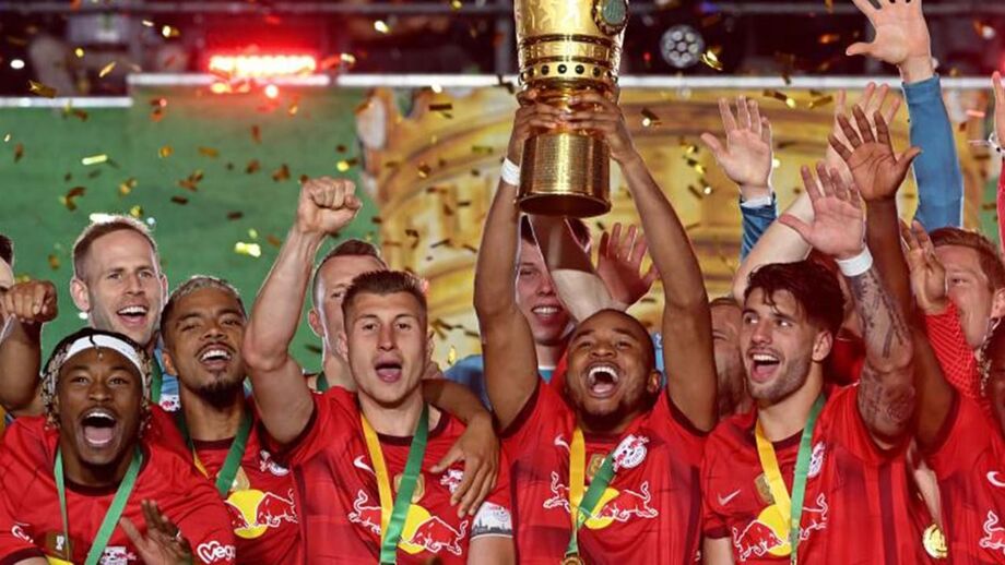 Nkunku empurra Leipzig para o bis