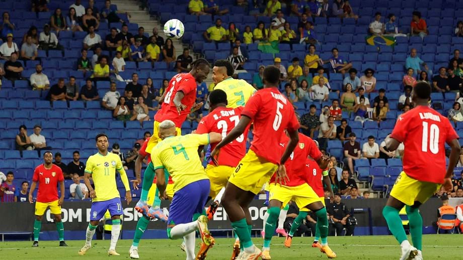 Brasil-Guiné, 4-1: canarinha inspirada
