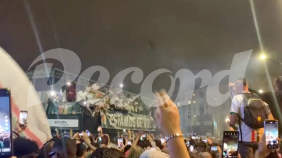Celebra-se a subida de divisão para o principal escalão de futebol em Portugal