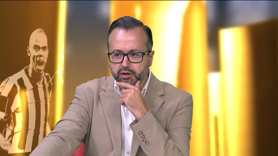 Subdiretor de Record comenta infelicidade do avançado do FC Porto num torneio de 2x2 durante as férias no Brasil