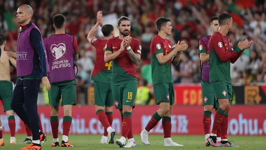 Selecionador nacional confirmou ida do médio para o futebol saudita