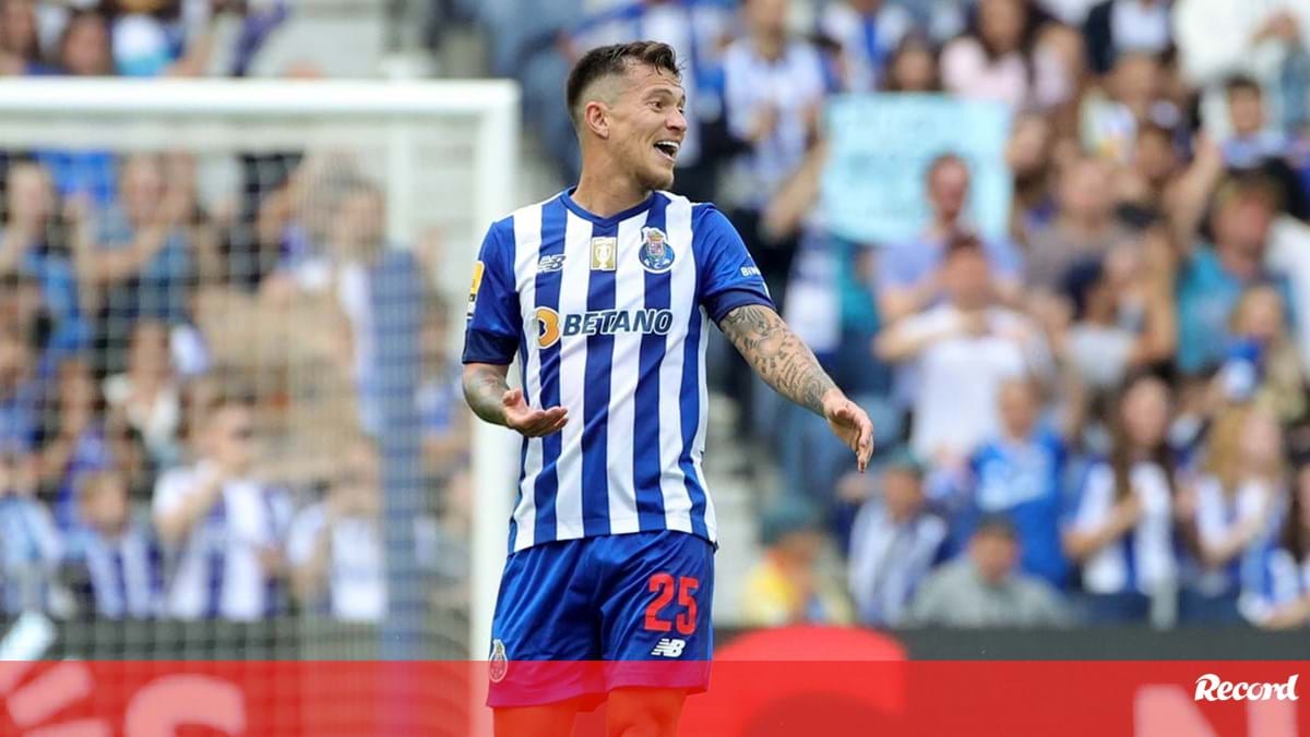 FC Porto - Notícias - Sabias que Amores de Estudante foi escrito
