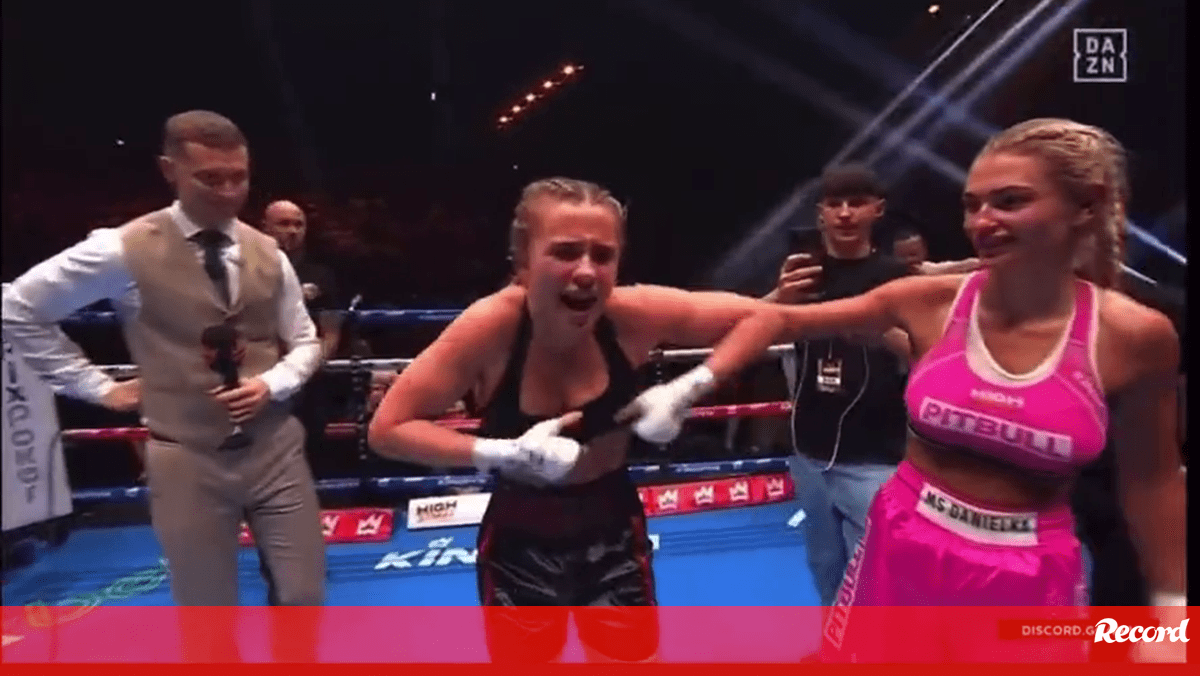 Estrela do OnlyFans vence combate de boxe e mostra os seios nos festejos -  Vídeos - Jornal Record