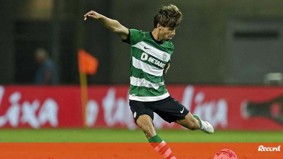 LAMENTÁVEL! DANIEL BRAGANÇA LEVA CHAPADA NA GRANDE ÁREA, MAS ÁRBITRO DO  SPORTING - ESTRELA DA AMADORA MANDA JOGAR (COM VÍDEO)