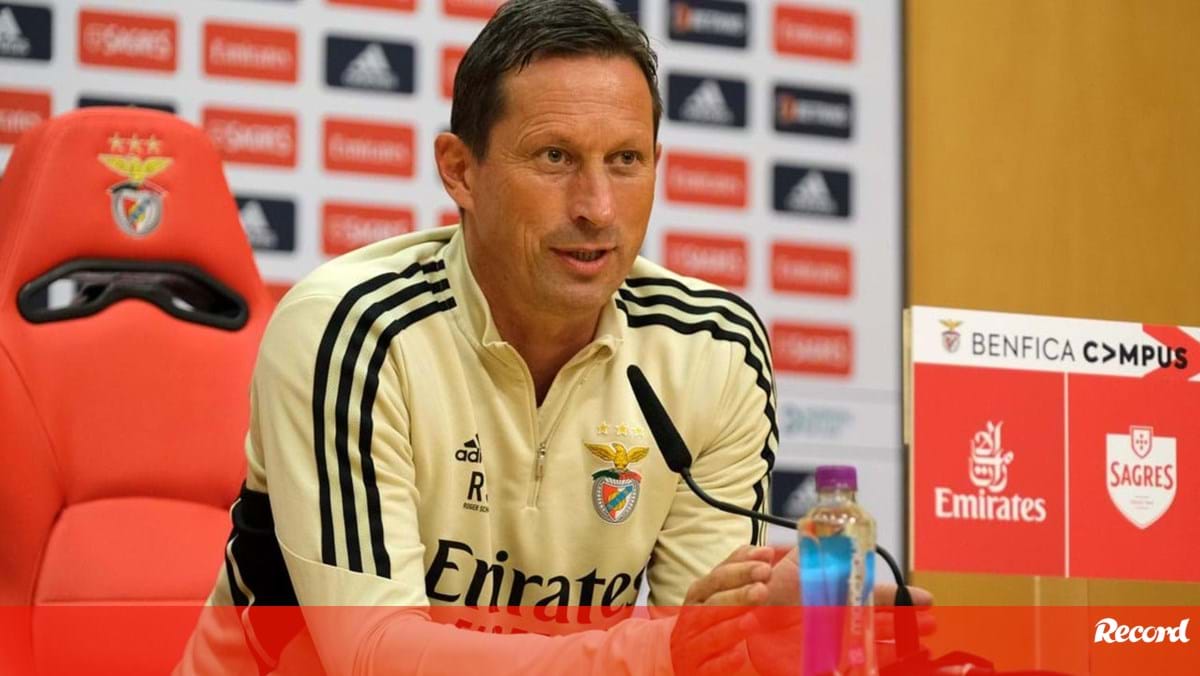 Coach Roger Schmidt’s Press Conference Before Reds’ Rotterdam Trip