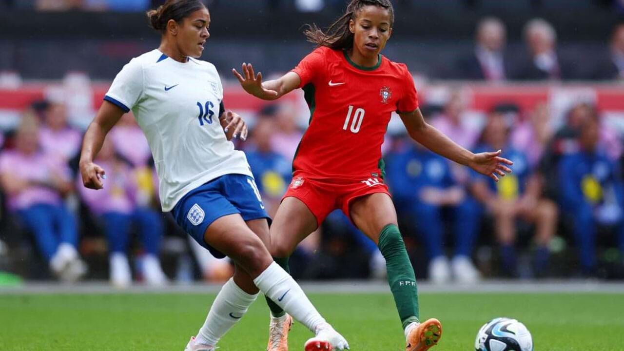 Turismo Marinha Grande / Seleção Nacional de Futebol Feminino Sub-23  Portugal X Inglaterra