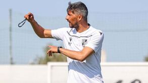 Treino aberto do V. Guimarães junta centenas de adeptos
