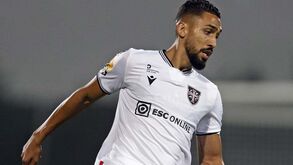 Léo Bolgado regressa ao Leixões
