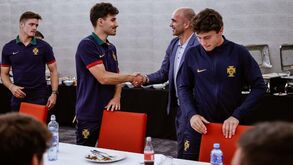 Roberto Martínez na Geórgia para assistir ao Inglaterra-Portugal do Europeu Sub-21