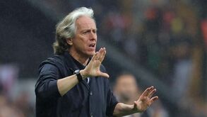 Aventura de Jorge Jesus começa hoje