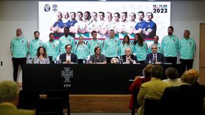 Futebol de Rua: Seleção Nacional apresentada antes da partida para o Mundial