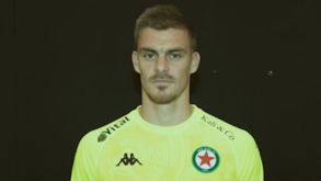 Beunardeau apresentado nos franceses do Red Star