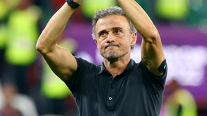 Luis Enrique assume o leme do PSG
