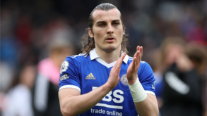 Söyüncü aterra em Madrid