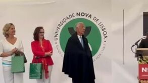 Marcelo Rebelo de Sousa desmaia em visita a faculdade na Caparica