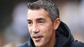 Do salário à 2.ª via no Lyon ou Crystal Palace: como Textor tenta convencer Bruno Lage a rumar ao Botafogo