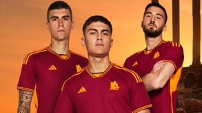 Roma apresenta novos equipamentos para 2023/24 patrocinados pela Adidas