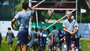 Agora é Luís Castro quem manda aqui