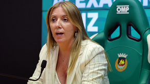 Alexandrina Cruz toma posse