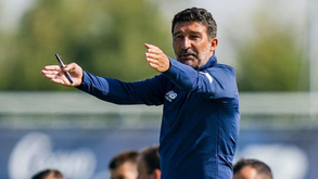 Equipa B inicia segunda-feira