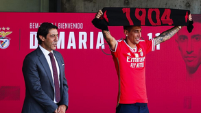Rui Costa mais reservado na apresentação de Di María