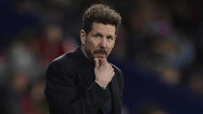 Árabes tentam Diego Simeone