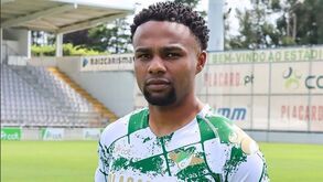 Maracás reforça eixo da defesa do Moreirense