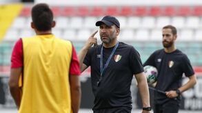 Sérgio Vieira está satisfeito com o plantel... mas assume necessidade de 