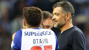 Al Nassr acena com 17 milhões por época para convencer Otávio