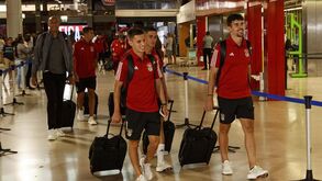 Os 31 jogadores que Roger Schmidt levou de Lisboa para o estágio do Benfica em Inglaterra