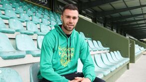 Manu Hernando ruma ao Amorebieta