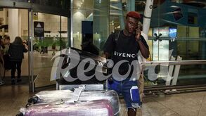 Imagens Record: Pedro Bondo em Lisboa para reforçar o Sporting