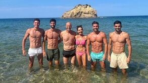 Foto da família de Zidane nas férias impressiona seguidores: «Parece um catálogo de abdominais»