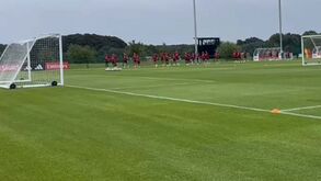 Benfica faz segundo treino em Inglaterra: veja as imagens