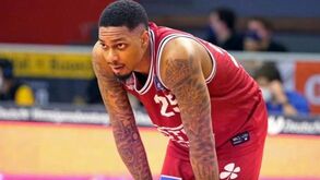 Poste Phil Fayne reforça basquetebol do FC Porto