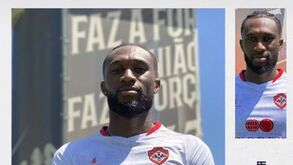 Kelechi oficializado como reforço da UD Oliveirense