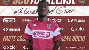 Azarias Londoño reforça ataque do Torreense